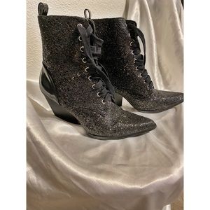 Black glitter witch boots.